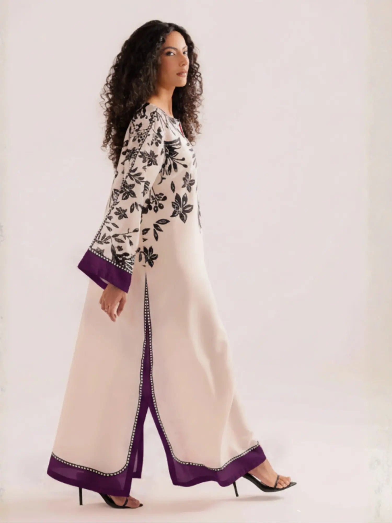 Zarposh Purple Kaftan