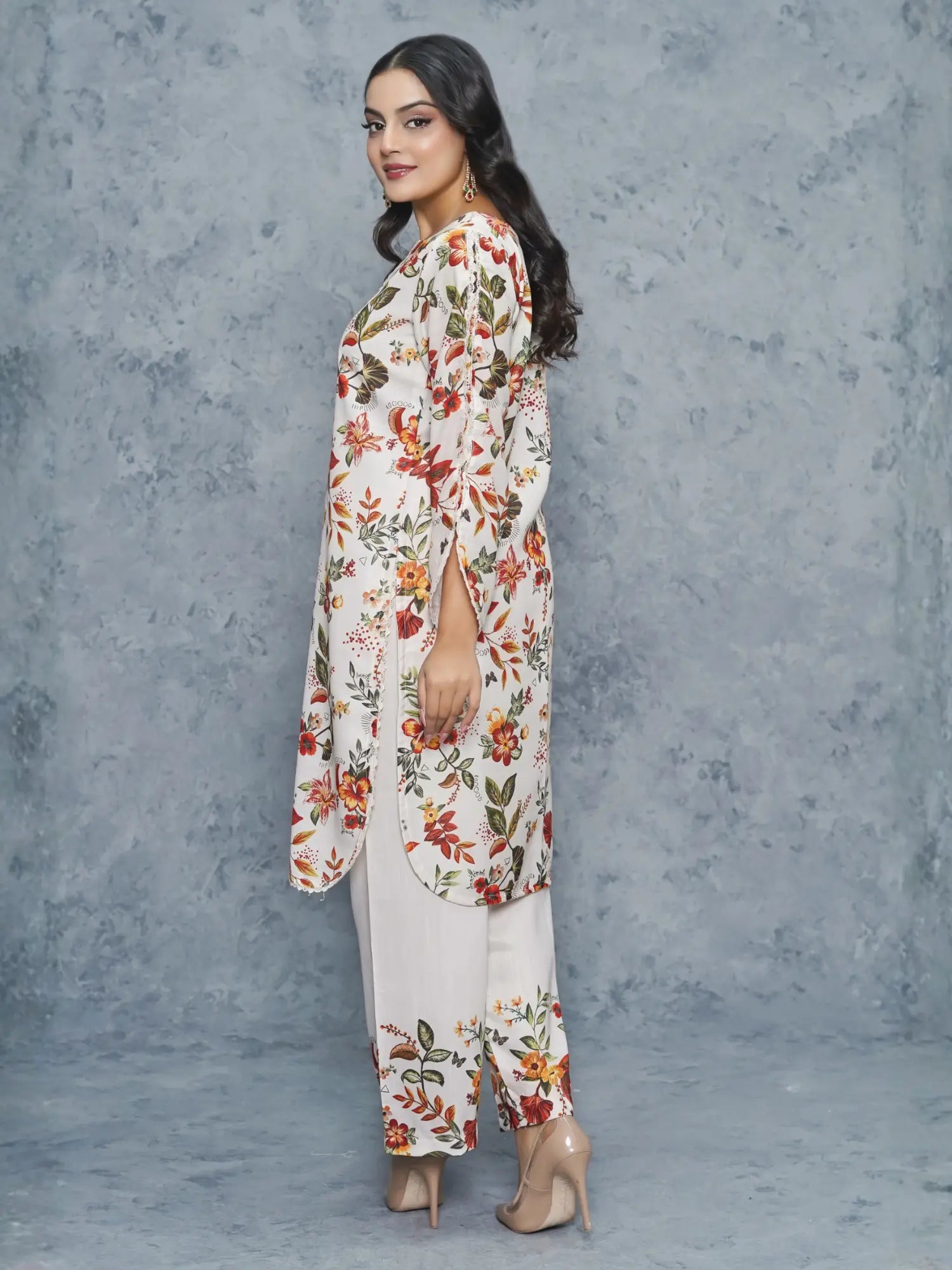 Aleez 2Piece Stitched Suit