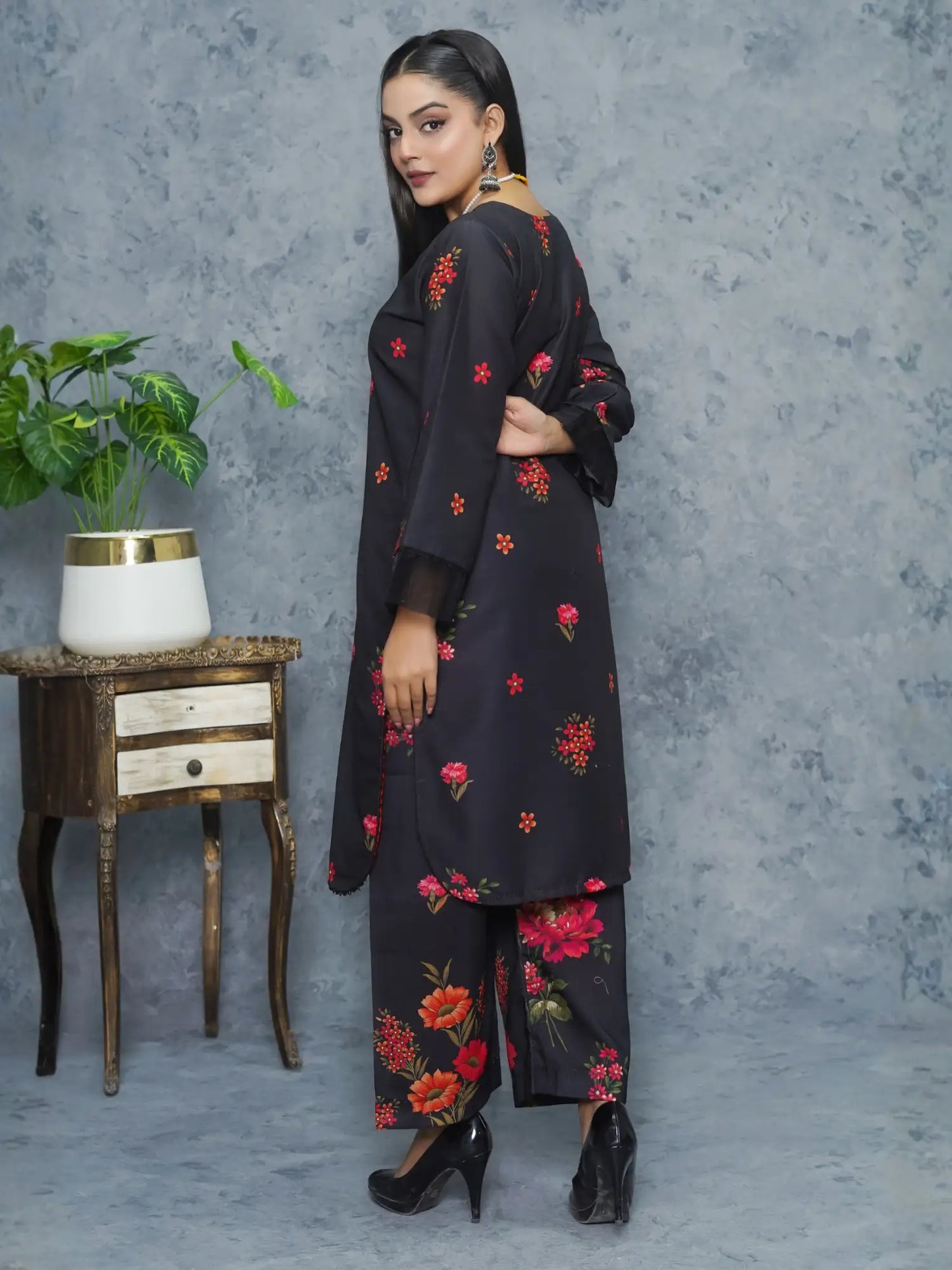 Motifz 2Piece Doria Suit