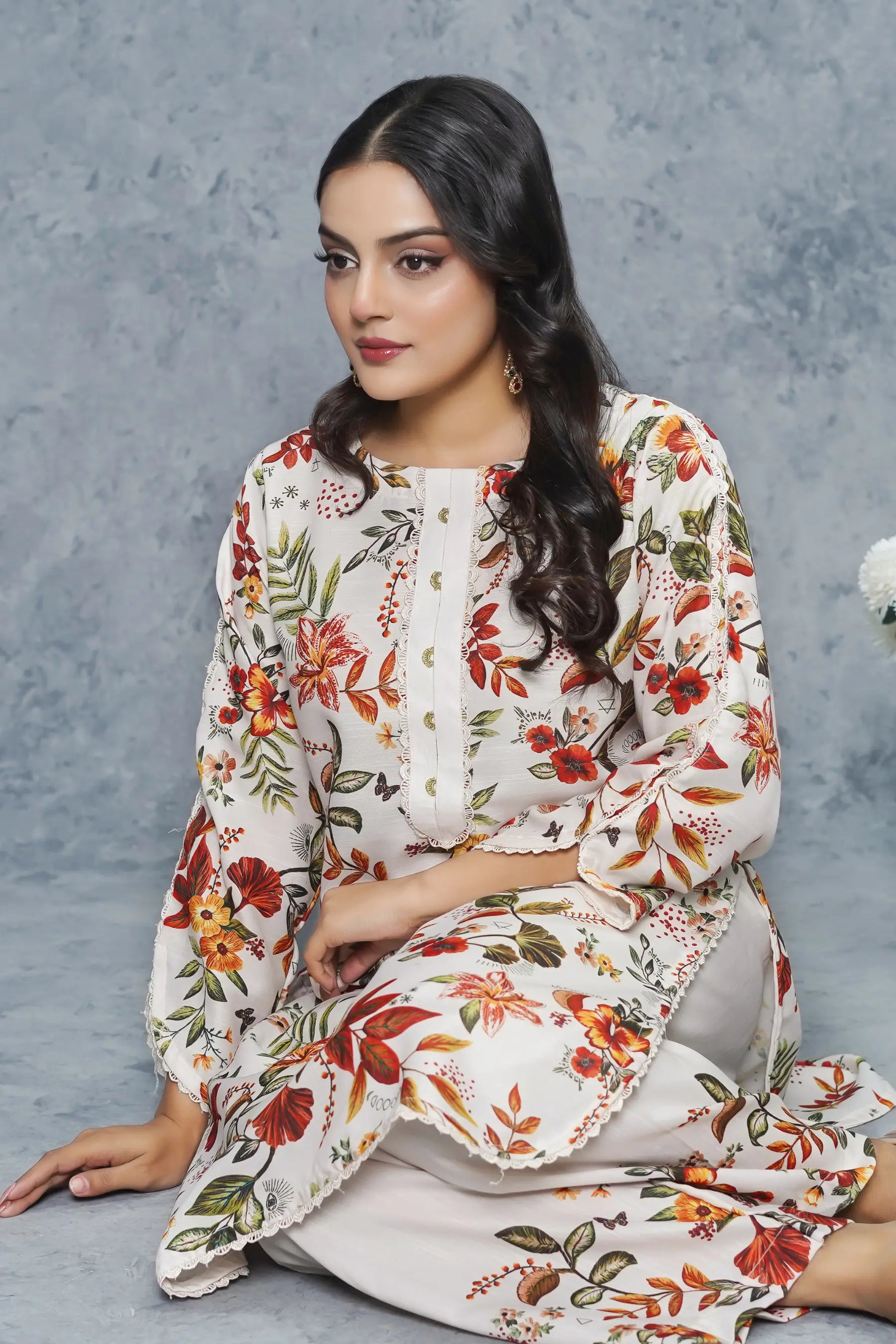 Aleez 2 Piece Khaddar Suit sleeves design detail